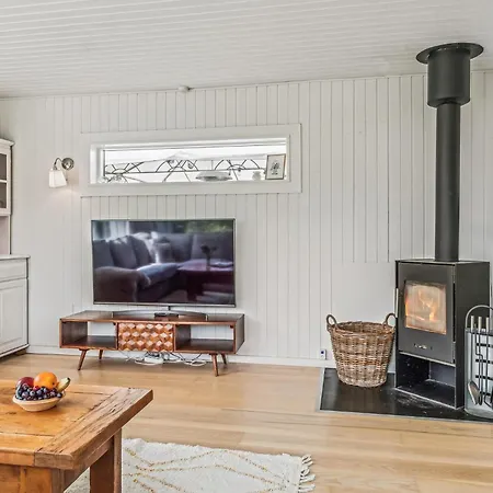 Holiday home Stunning In With Kitchen Melby